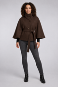 Écru | Elegante Damen-Wickeljacke mit Stehkragen für stilvolle Winterlooks